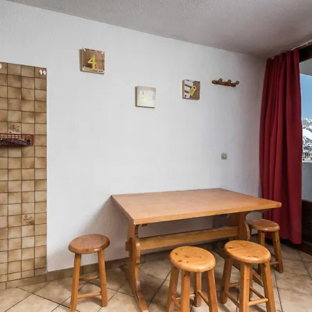 Apartment Studio Tignes, Studio Flat, 4 Persons - Fr-1-502-77 *